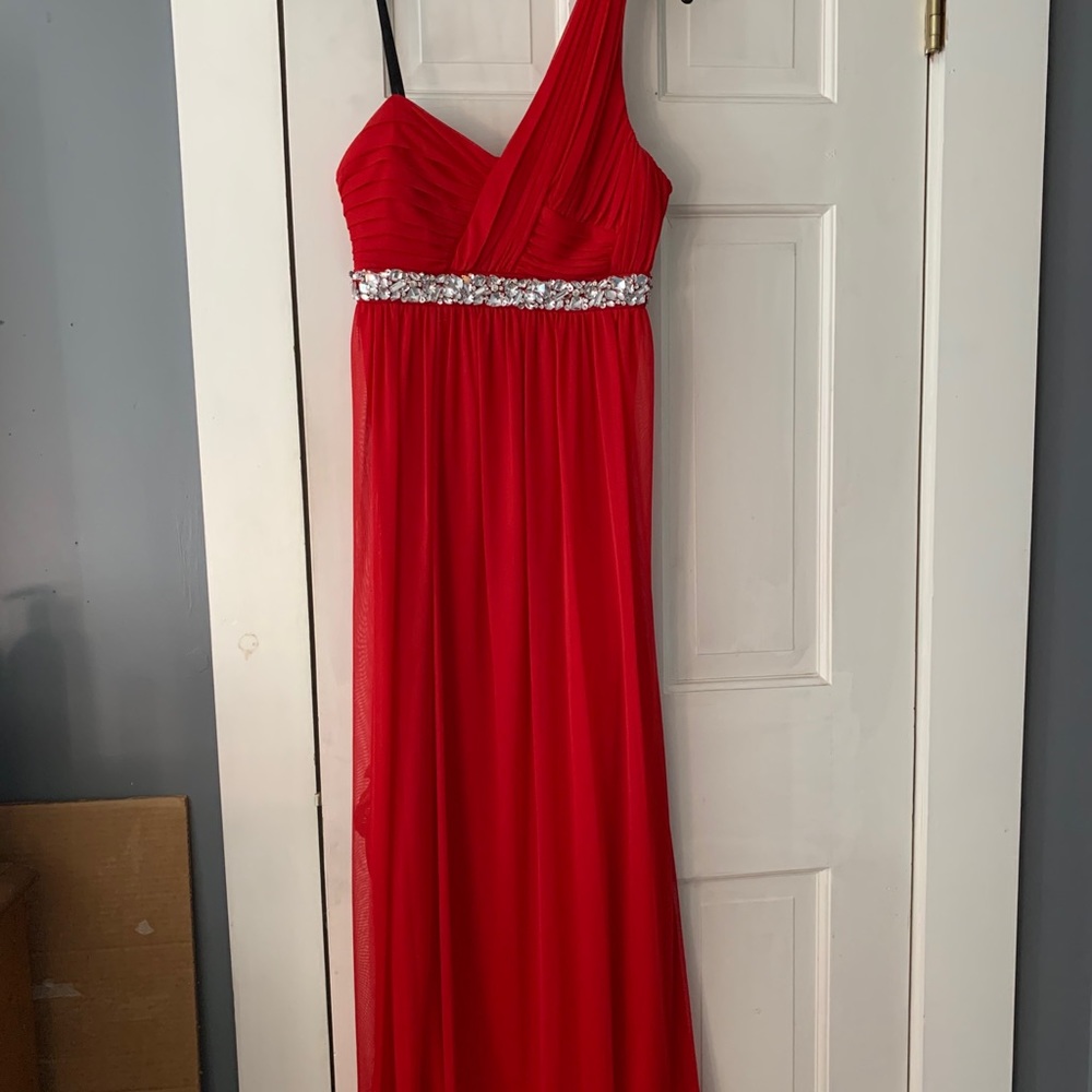 Beautiful One Shoulder Red Prom Dress Size 9